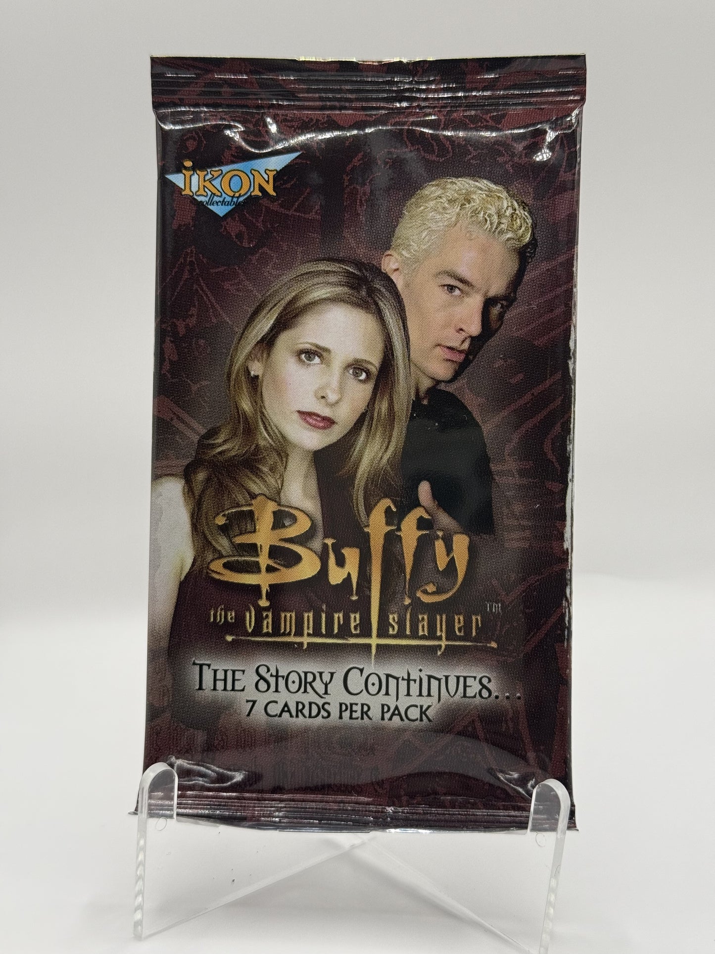 Buffy the Vampire Slayer - the story continues sealed trading card pack (Ikon 2003)